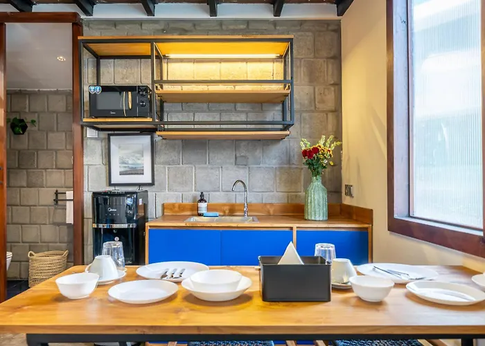 First 5 Loft Near *